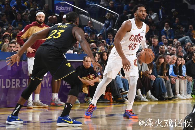 加兰25+8库里低迷仅11分 骑士狂胜勇士喜迎7连胜 加兰25+8库里低迷仅11分 骑士狂胜勇士喜迎7连胜