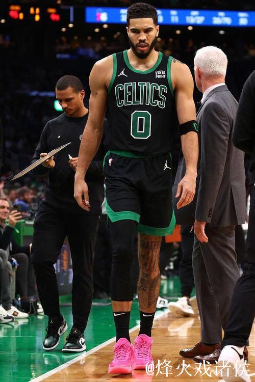 马克西33+12塔图姆32+15 76人险胜送绿军2连败 马克西33+12塔图姆32+15 76人险胜送绿军2连败