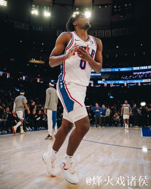 哈特三双尼克斯大胜国王 马克西31分76人擒牛