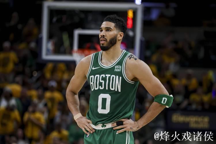 塔图姆34+10助绿军险胜雄鹿豪取3连胜,76人击败魔术延续强势 塔图姆34+10助绿军险胜雄鹿豪取3连胜,76人击败魔术延续强势