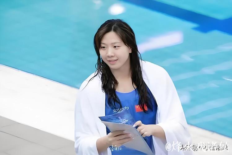 世锦赛女子50米蛙泳：唐钱婷杨畅携手晋级半决赛